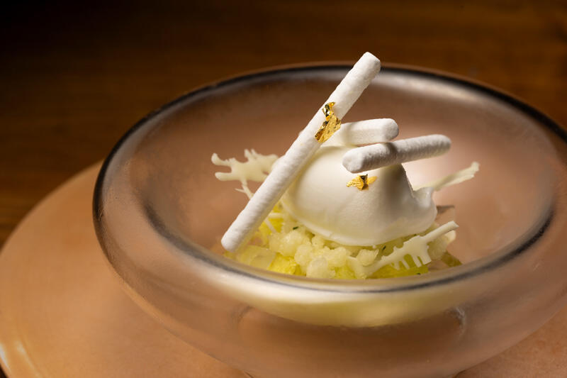 Mask Melon Vacherin with Champagne-flavored Milk Ice Cream