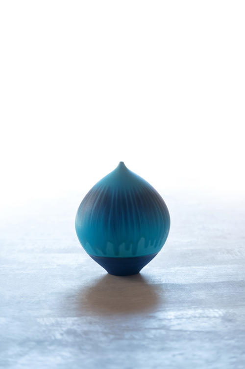 Flower Vase with Water Flow Design